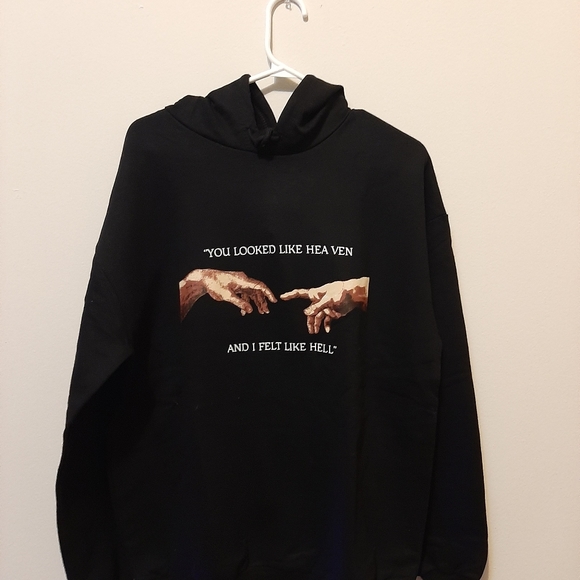 Clothes - Picture 9 of 16